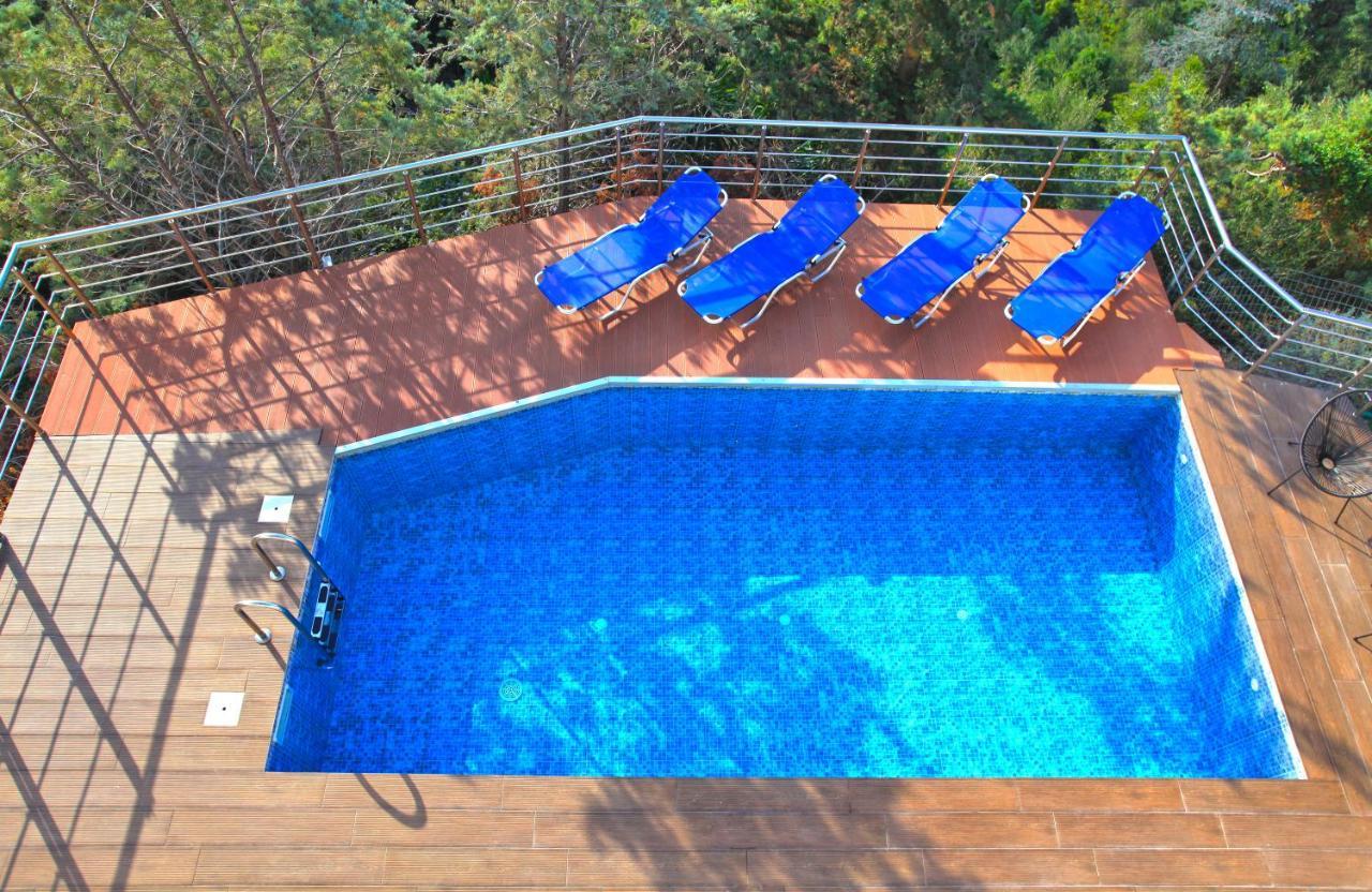 Alexiszorba Villa Plaka  Exterior photo